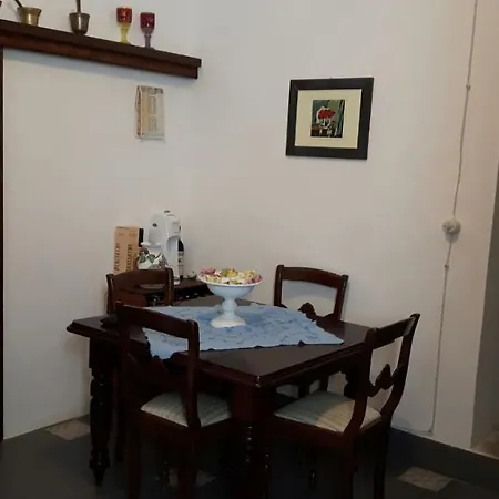 Garibaldi 15 *